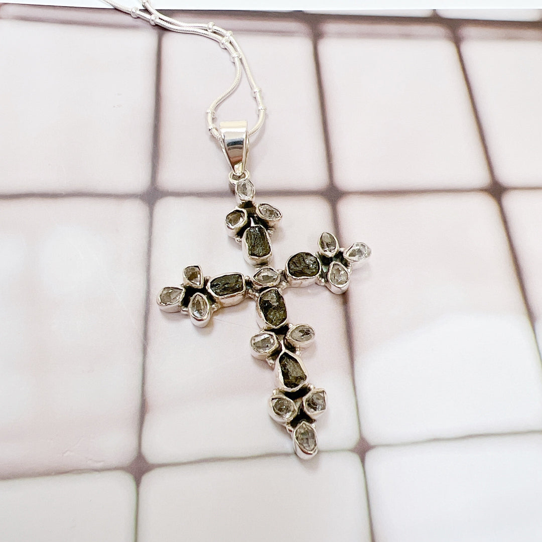 HERKEMIR DIAMOND AND MOLDAVITE PENDANT