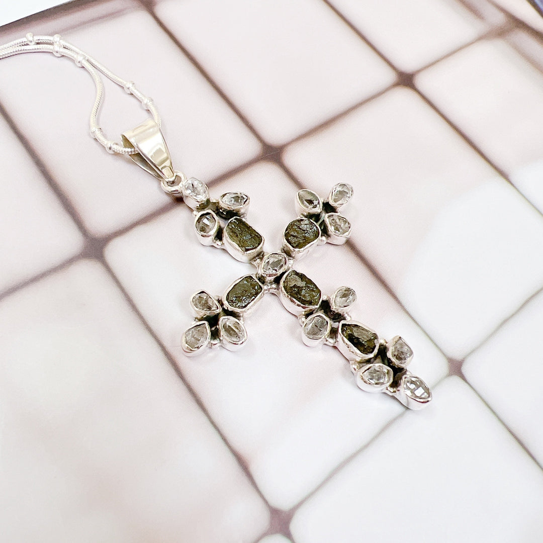 HERKEMIR DIAMOND AND MOLDAVITE PENDANT