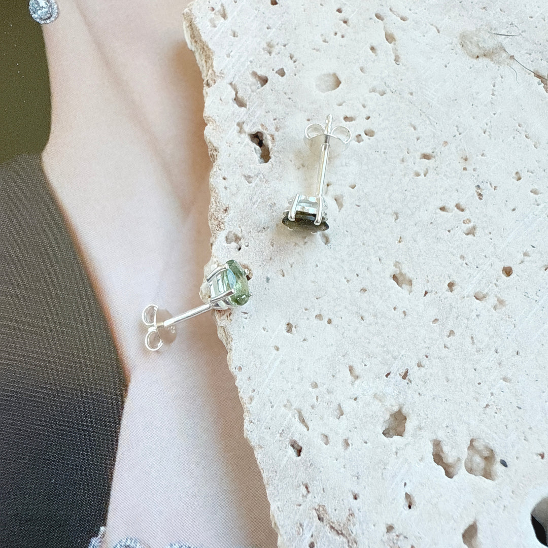 MOLDAVITE STUDS FACETED