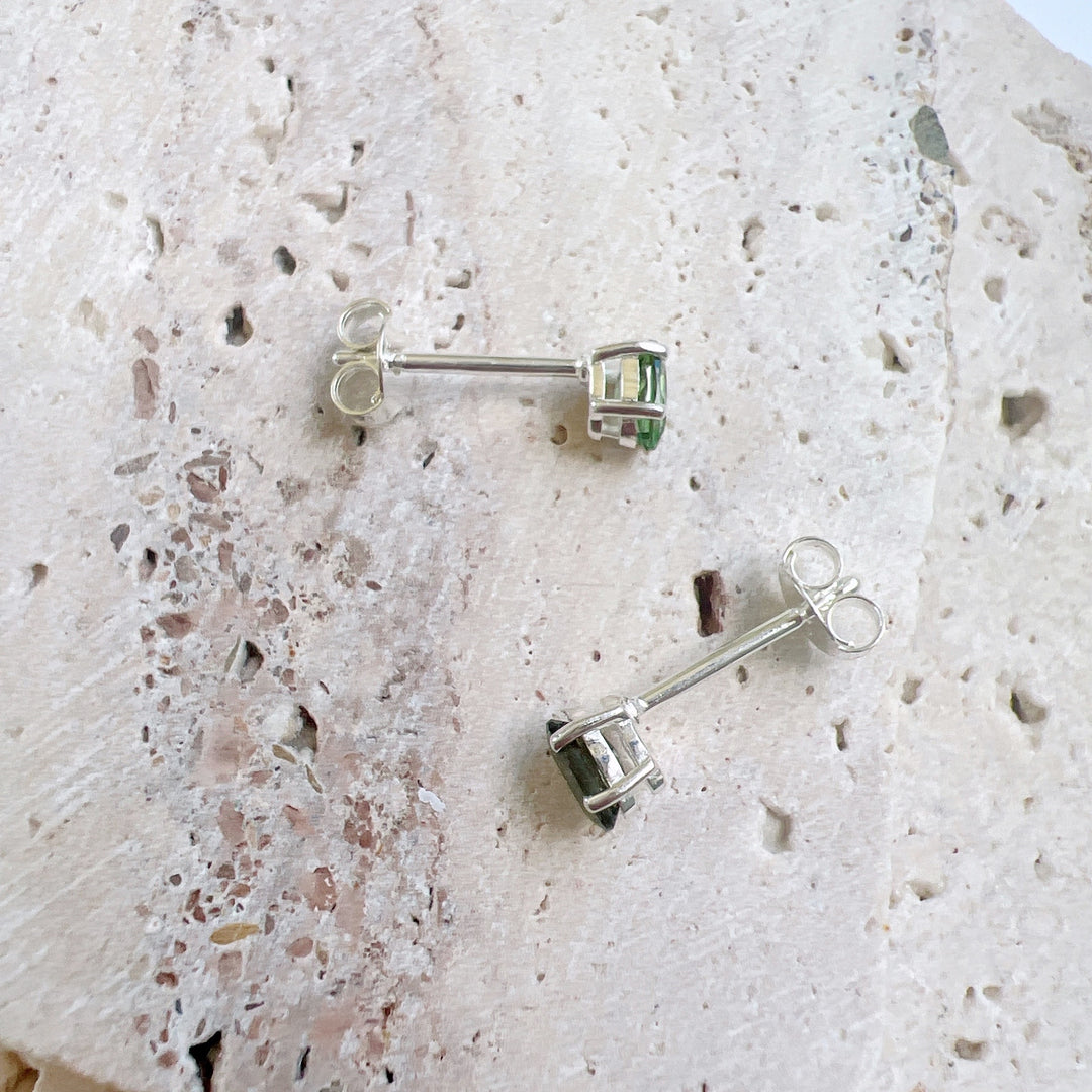 MOLDAVITE STUDS FACETED