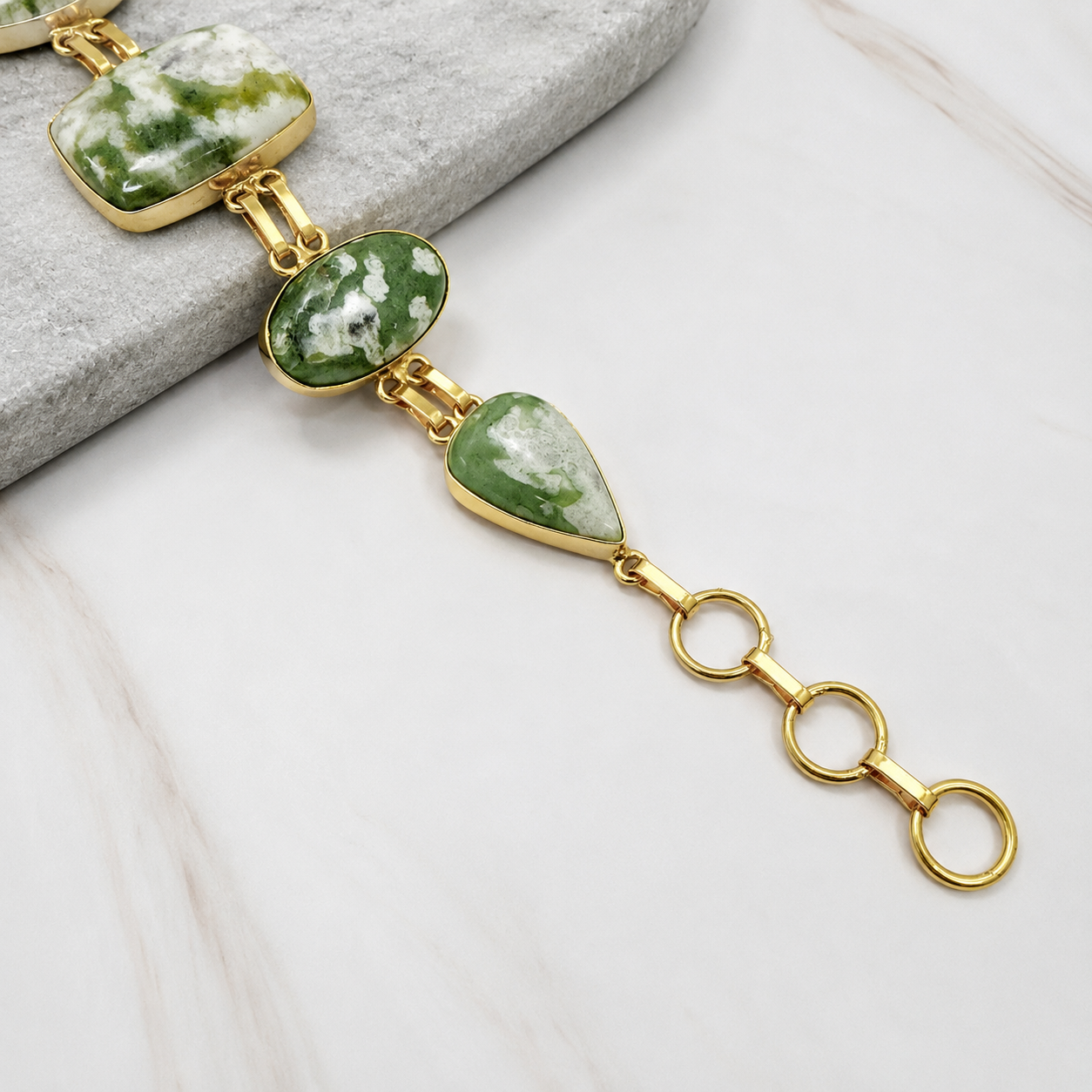 Pretty Peace Jade Bracelet