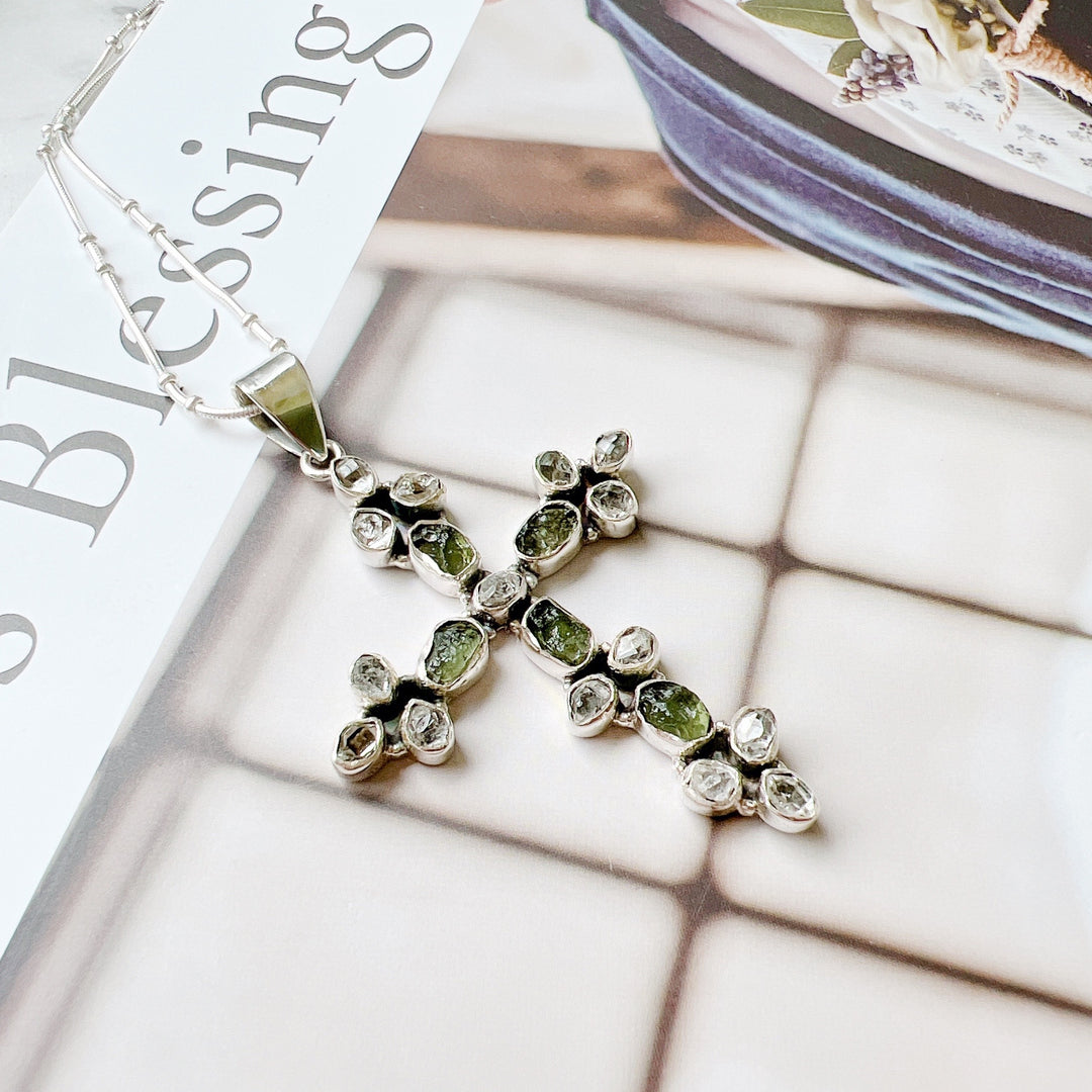 HERKEMIR DIAMOND AND MOLDAVITE PENDANT