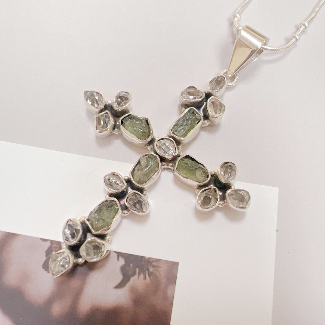 HERKEMIR DIAMOND AND MOLDAVITE PENDANT