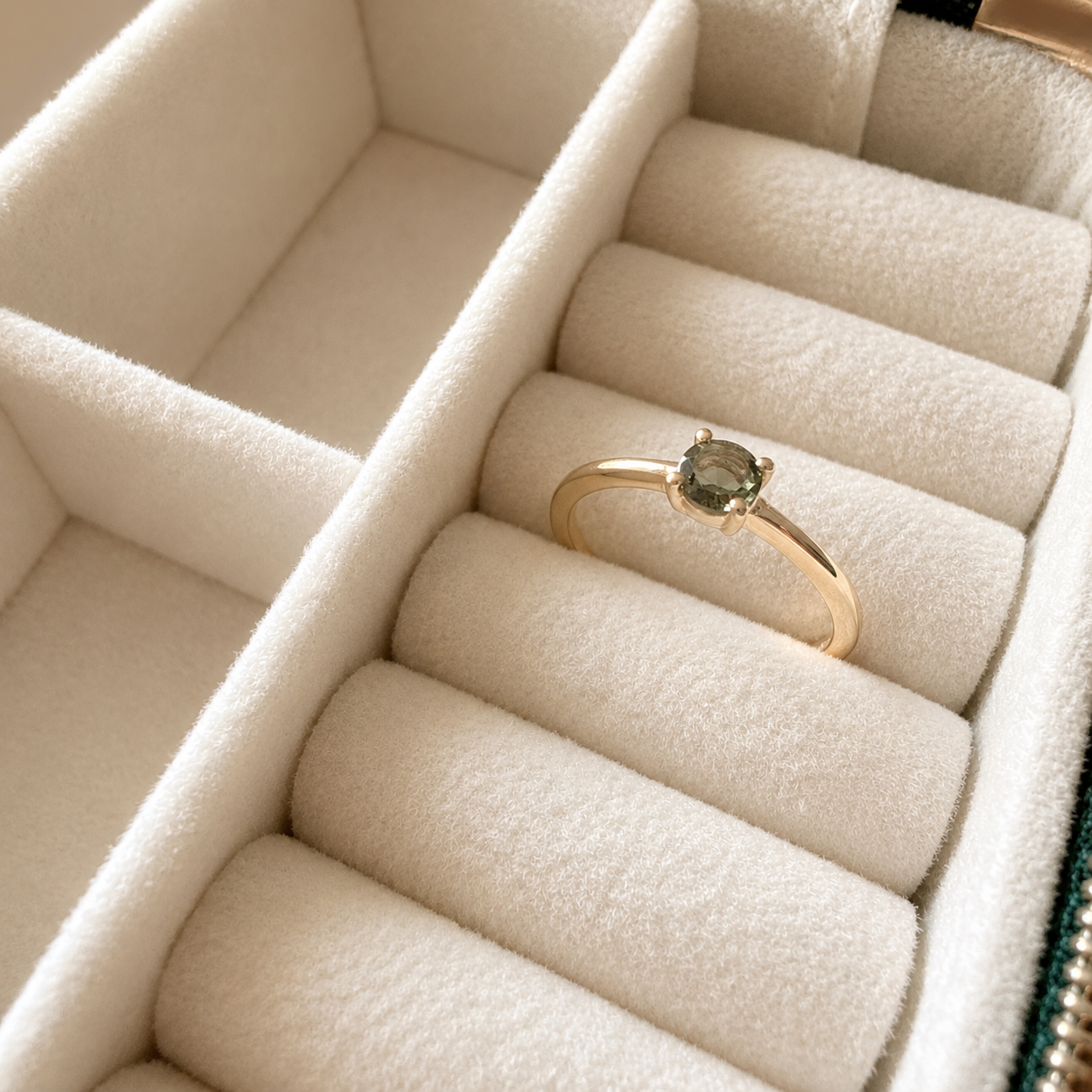 18K Gold – Moldavite Faceted Ring